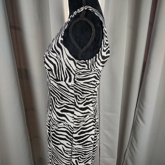 Alyn Paige, V-Neck Front & Back, Zebra Print Bodycon Dress Size 9/10 (NWT) - Picture 3 of 13